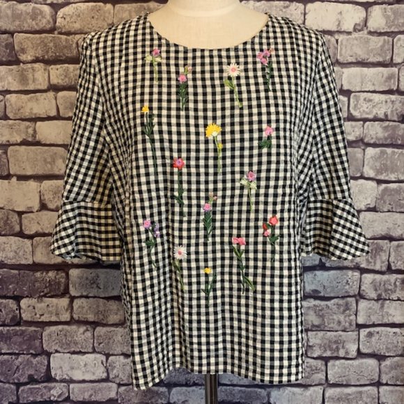 Topshop Tops - Topshop Seersucker Black & White Top Size 12